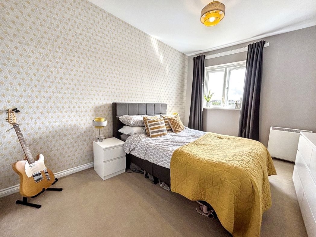 Property image 8 of 14