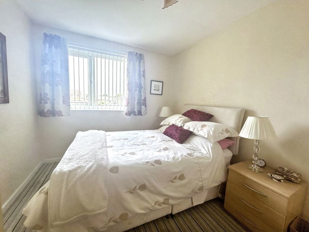 Property image 7 of 25