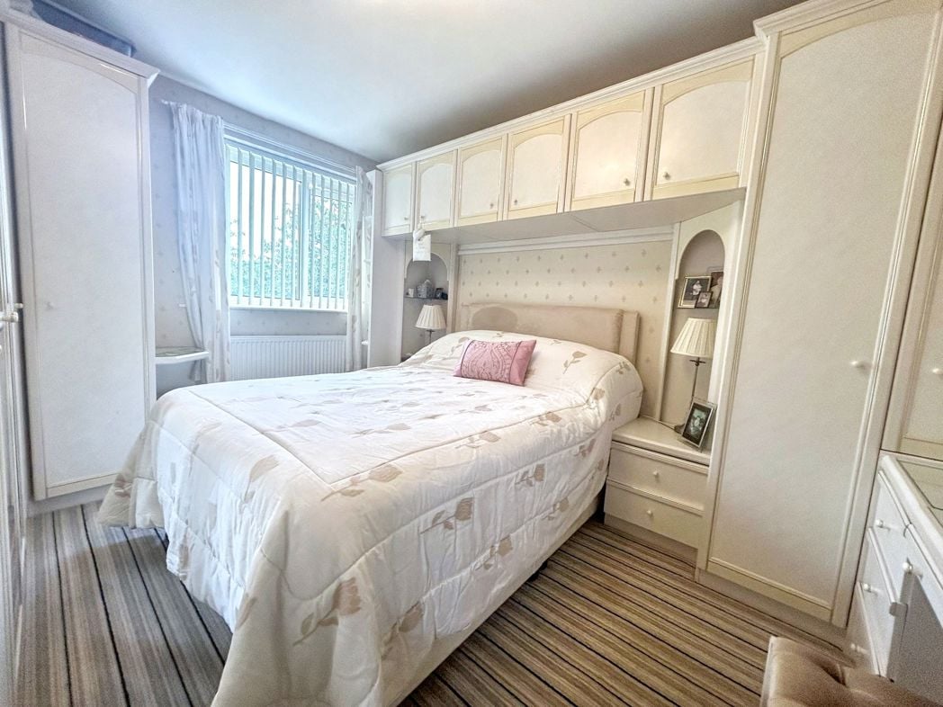 Property image 8 of 25