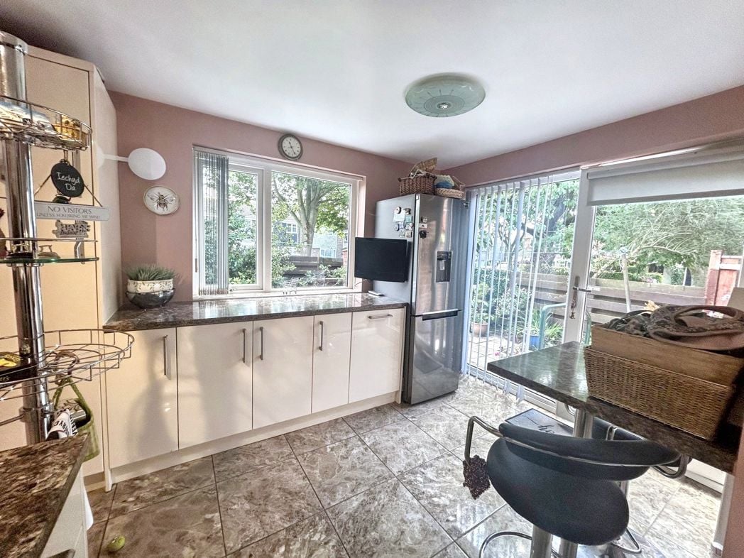 Property image 17 of 25