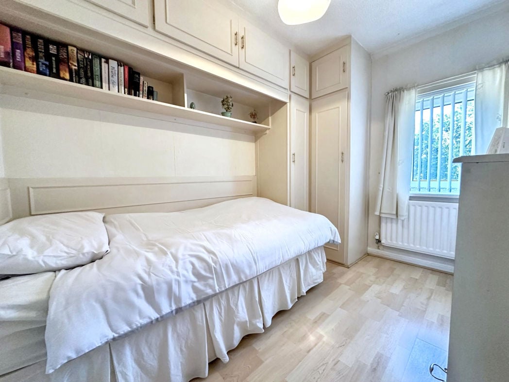 Property image 21 of 28