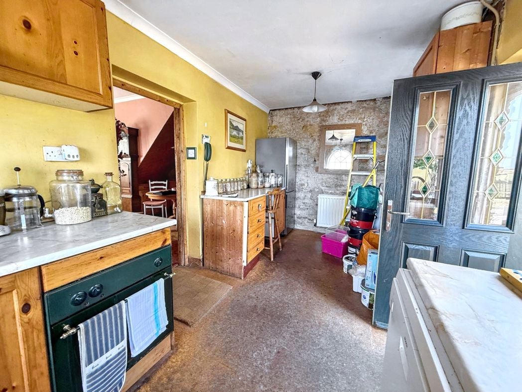 Property image 2 of 11