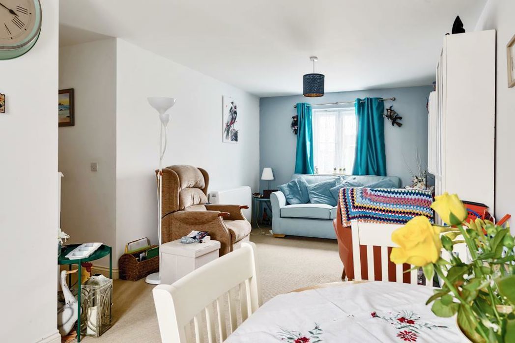 Property image 6 of 12