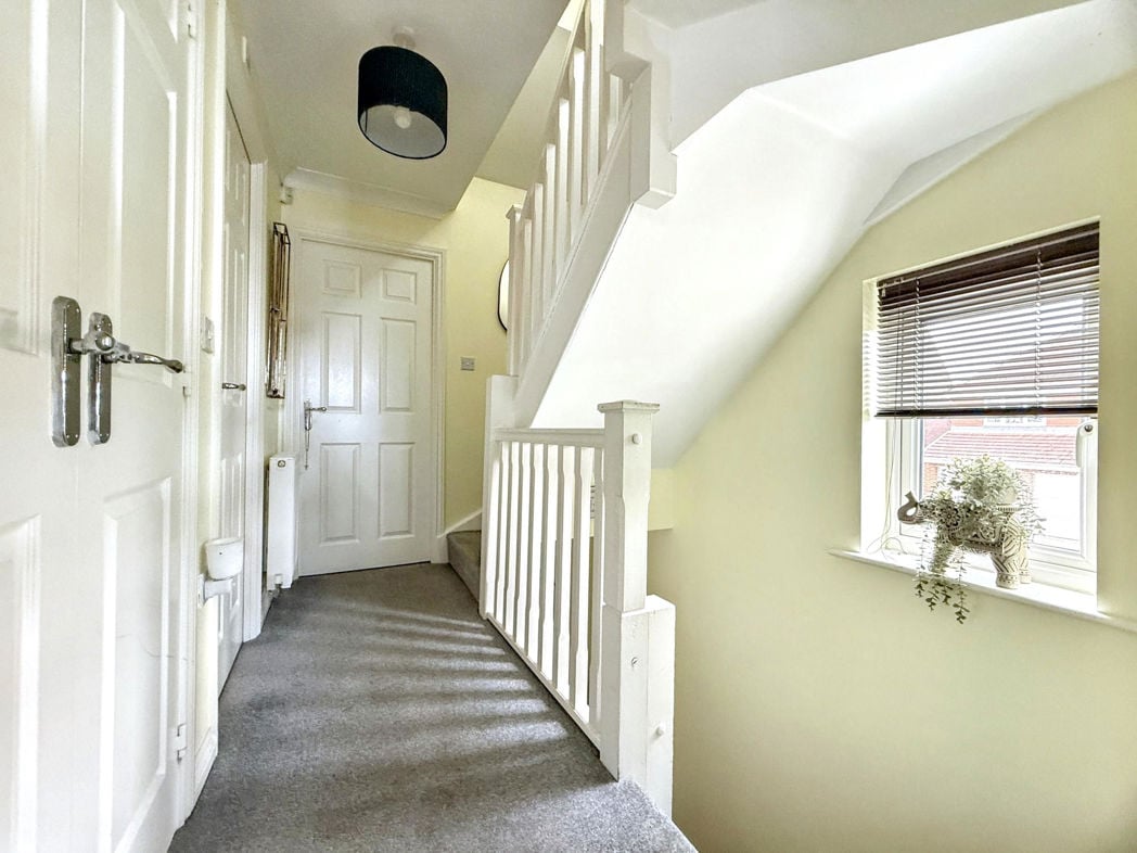 Property image 9 of 22