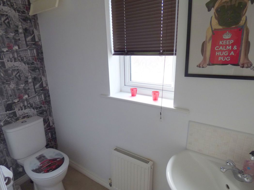 Property image 8 of 22