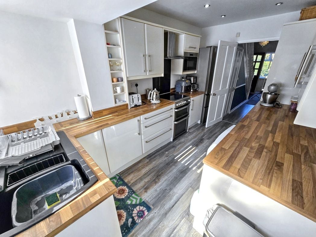 Property image 1 of 17