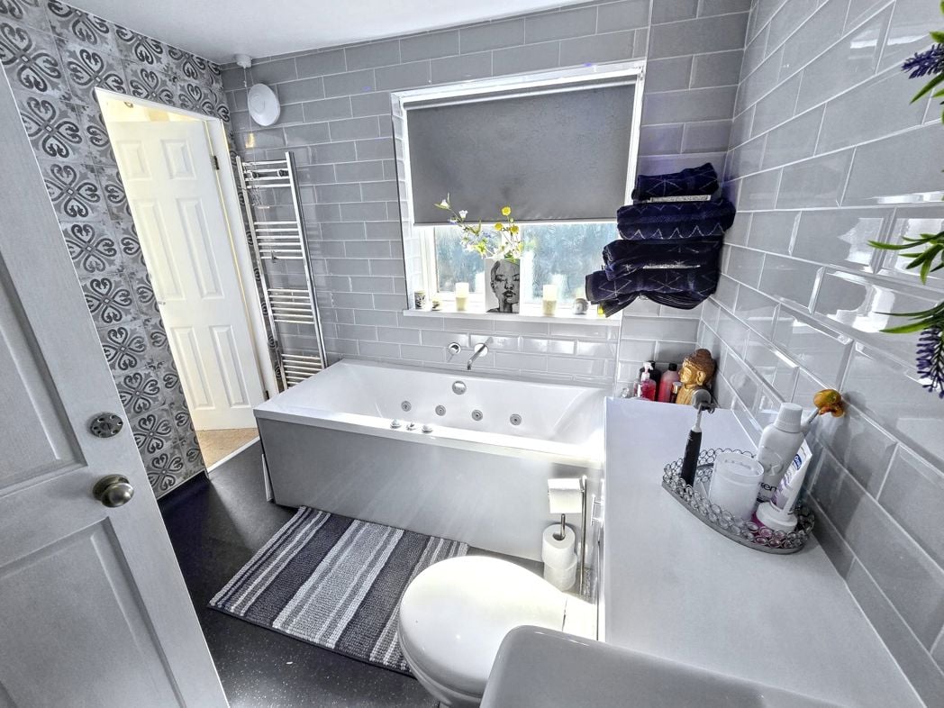 Property image 2 of 17