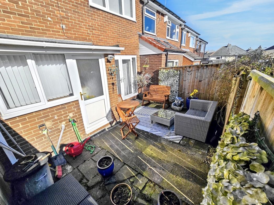 Property image 14 of 17