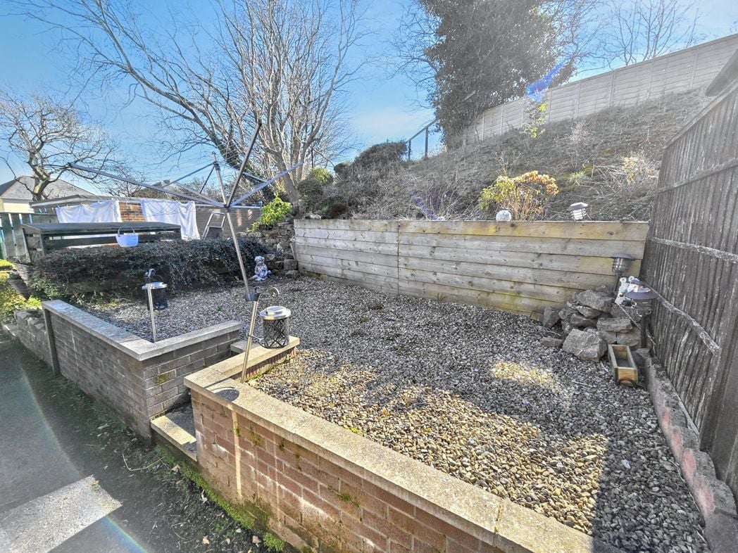 Property image 16 of 17