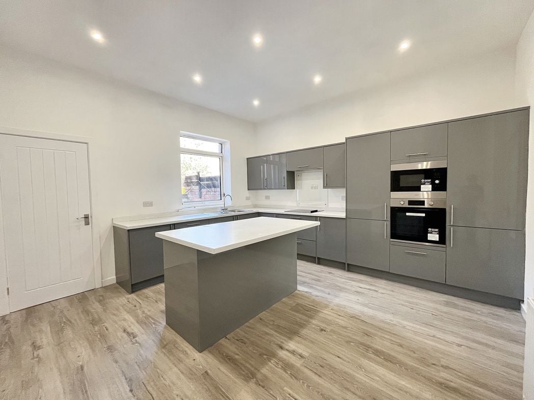 Property image 4 of 15