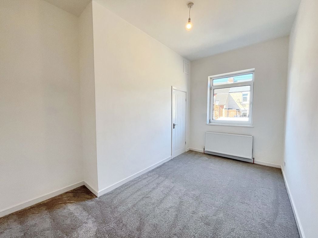 Property image 11 of 15