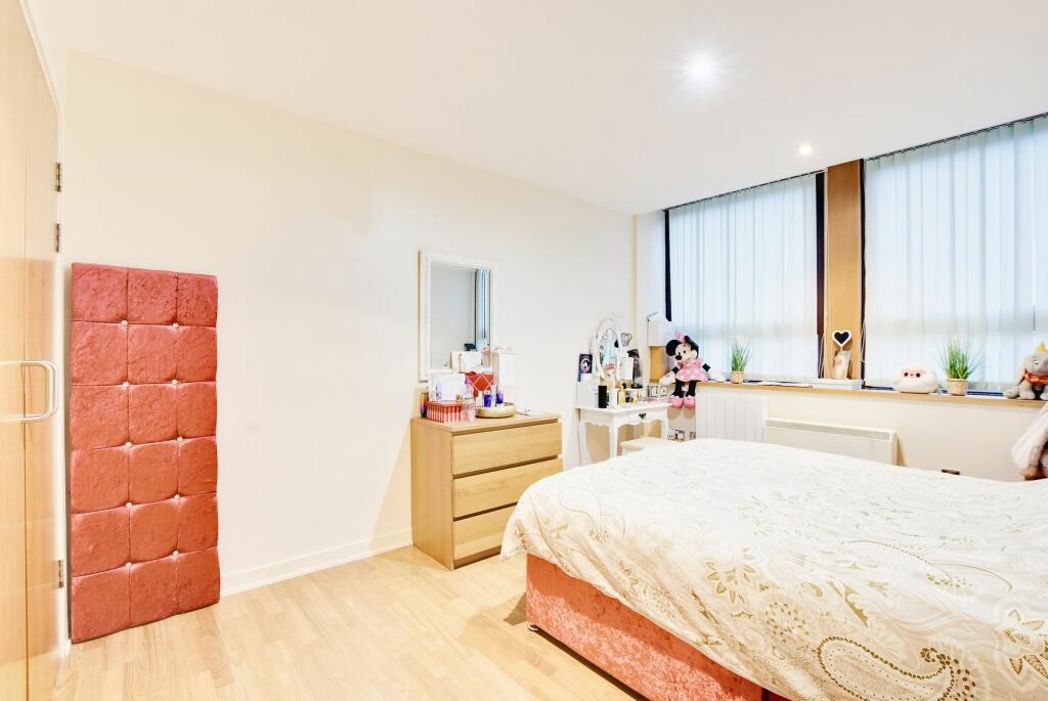 Property image 6 of 9