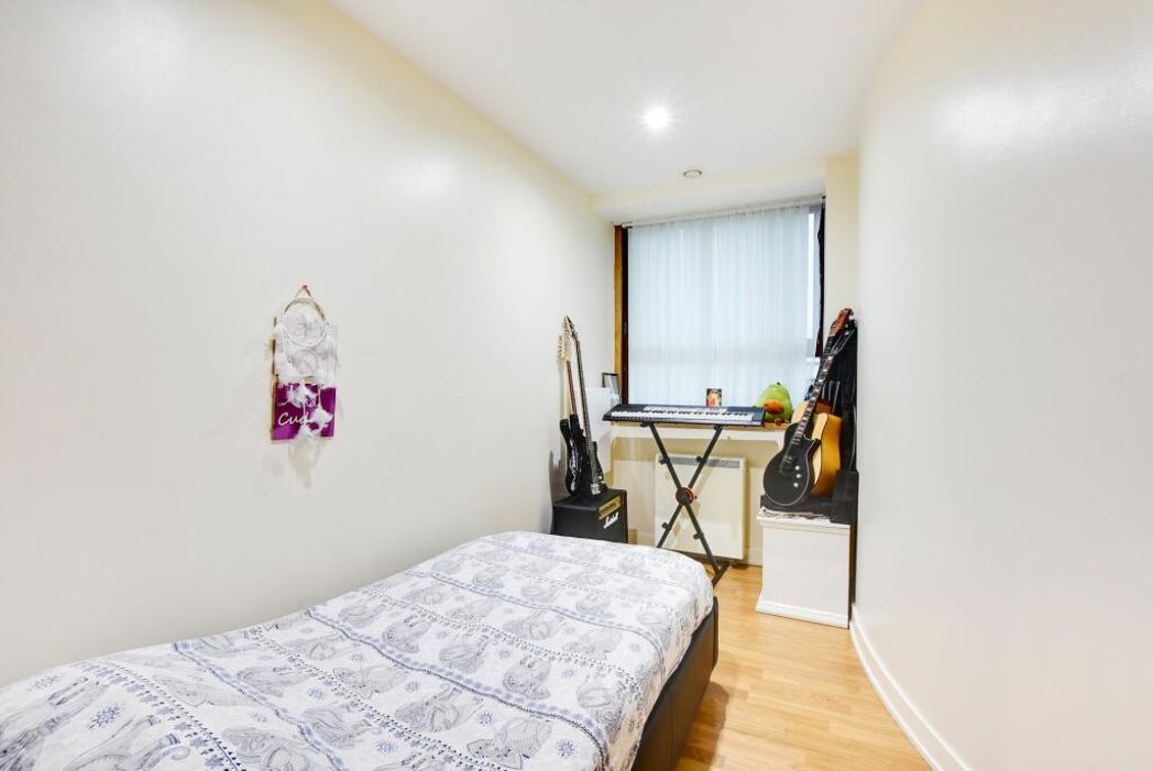 Property image 7 of 9