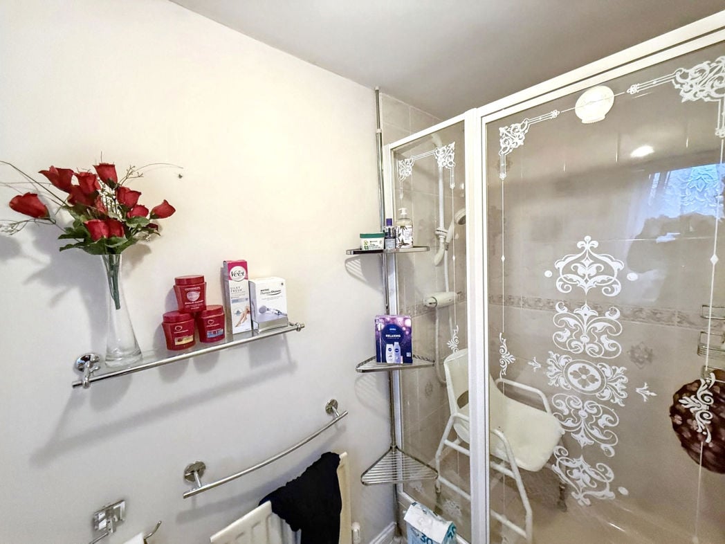 Property image 12 of 23