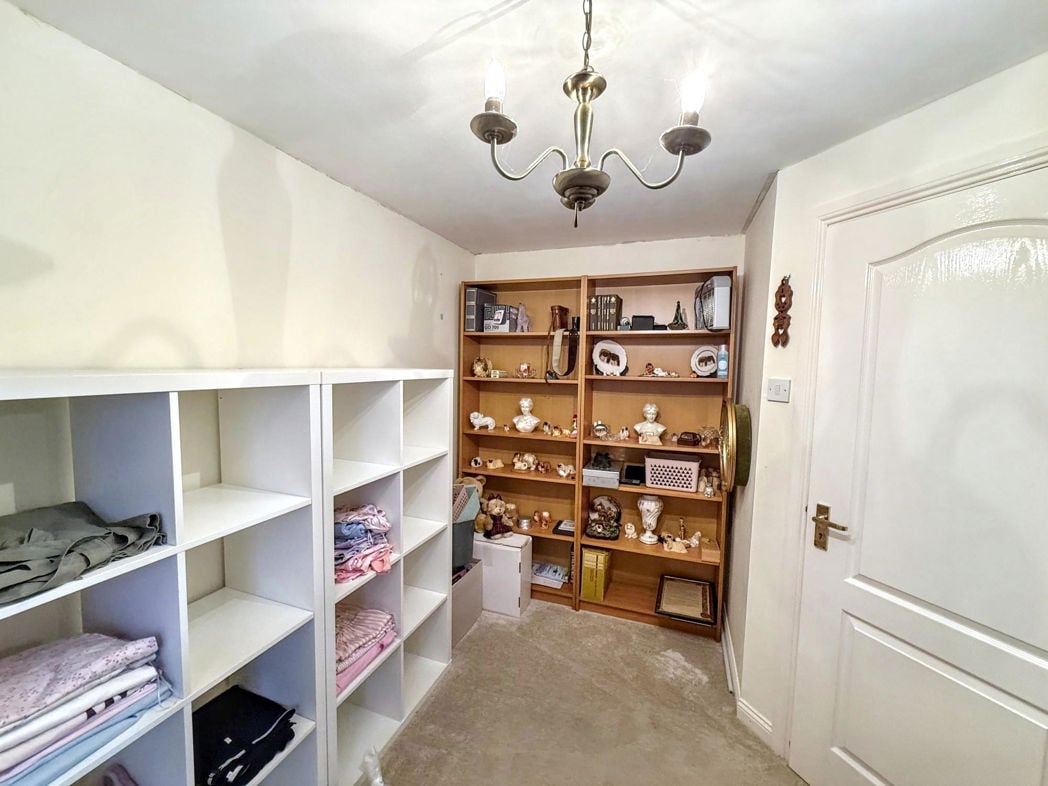 Property image 16 of 23