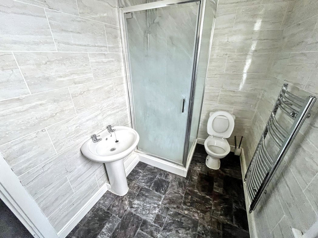 Property image 10 of 15