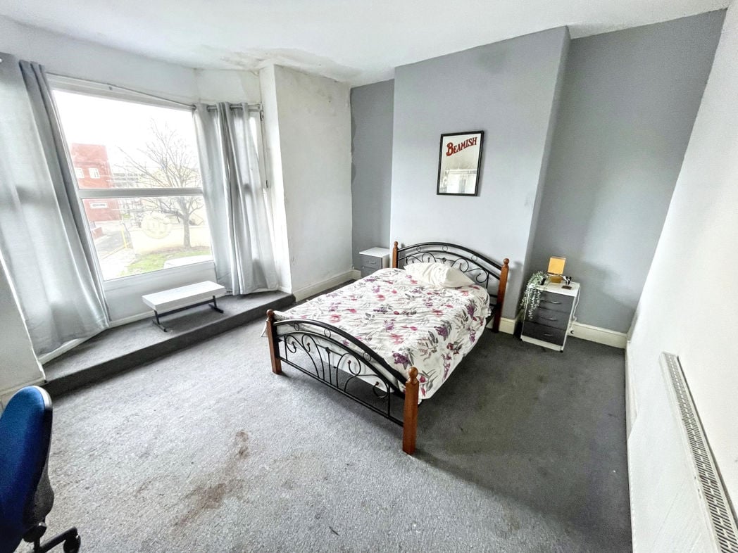 Property image 7 of 15