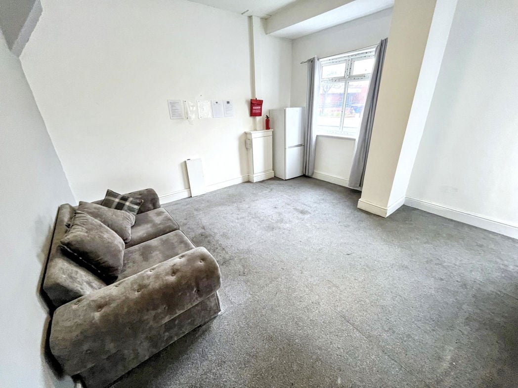 Property image 3 of 15