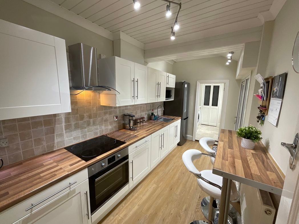 Property image 10 of 33