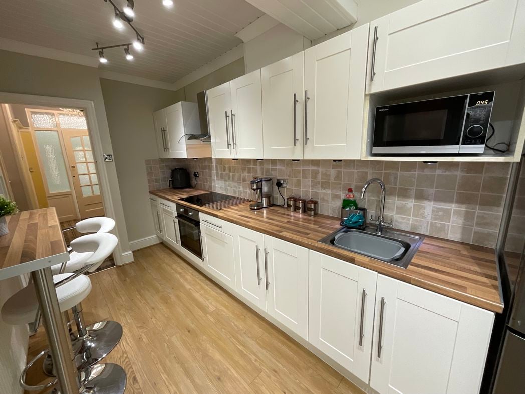 Property image 9 of 33