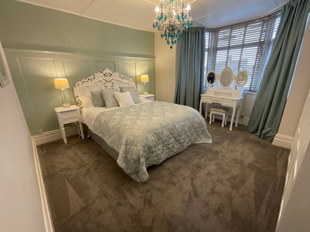 Property image 16 of 33