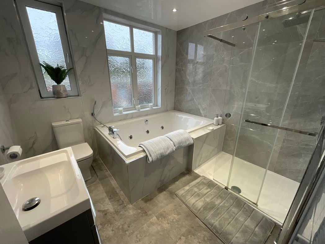 Property image 23 of 33