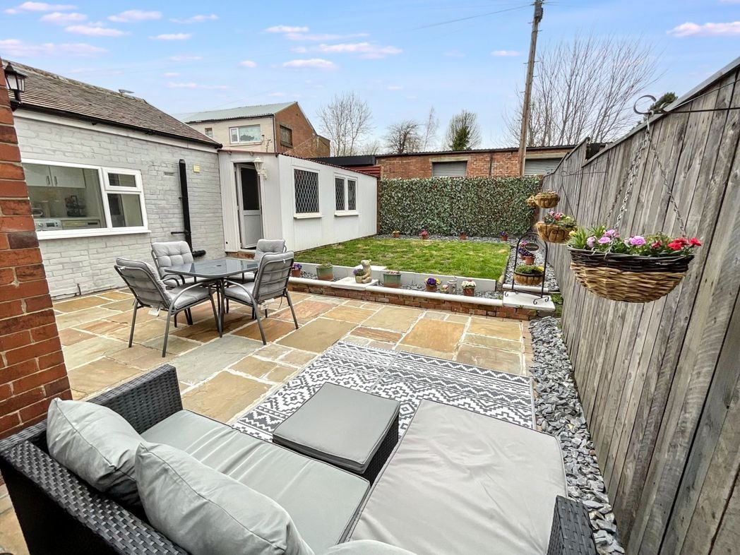 Property image 25 of 33