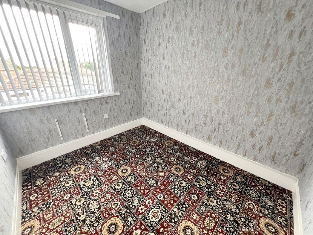 Property image 6 of 12