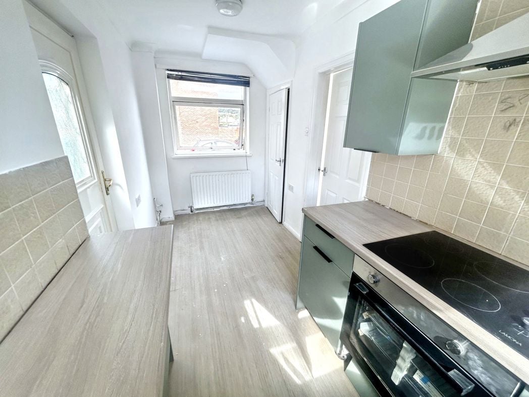 Property image 6 of 16