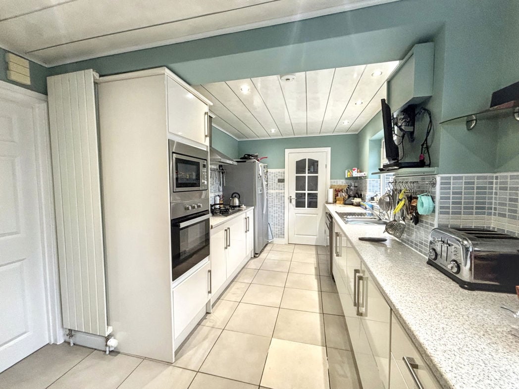 Property image 12 of 30