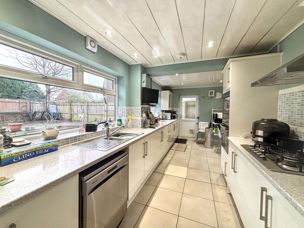 Property image 10 of 30