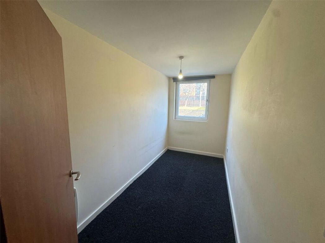 Property image 5 of 9