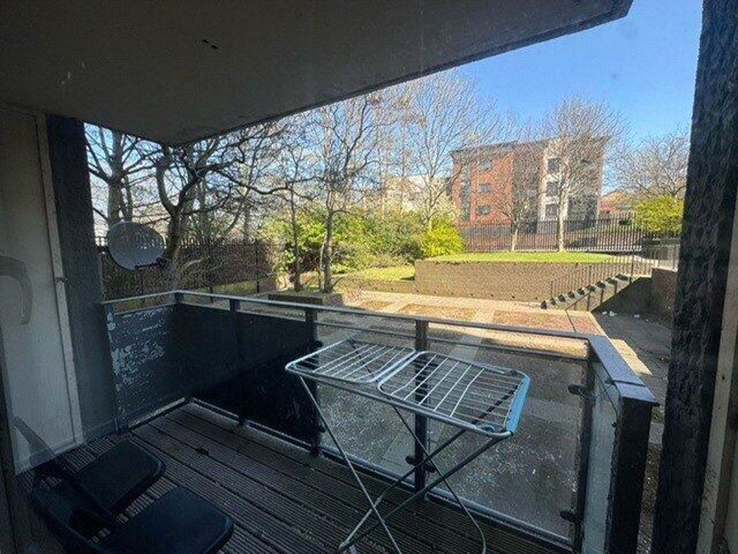 Property image 8 of 9