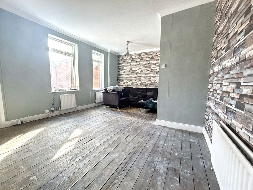Property image 2 of 5