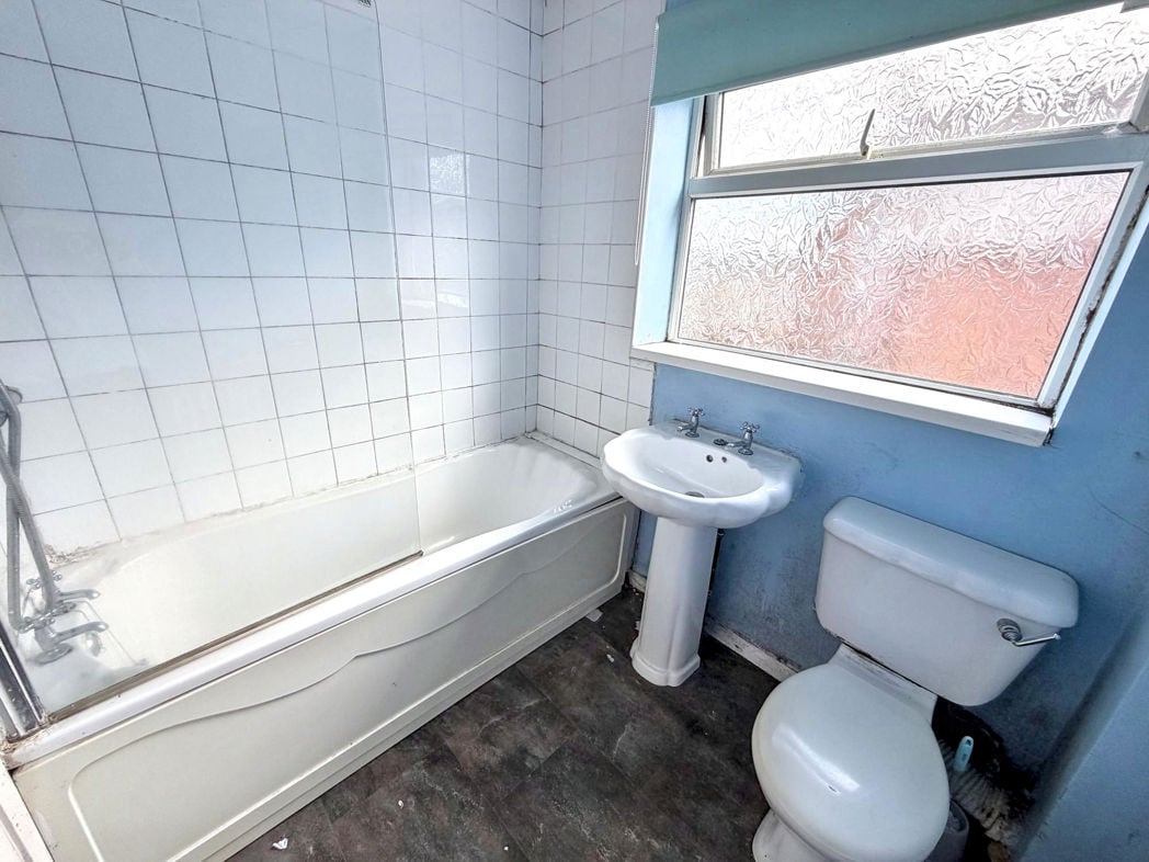 Property image 8 of 8