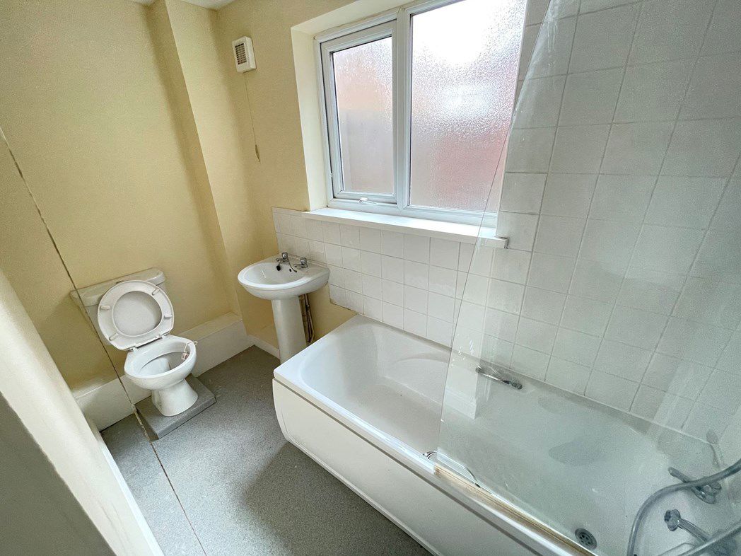 Property image 6 of 6