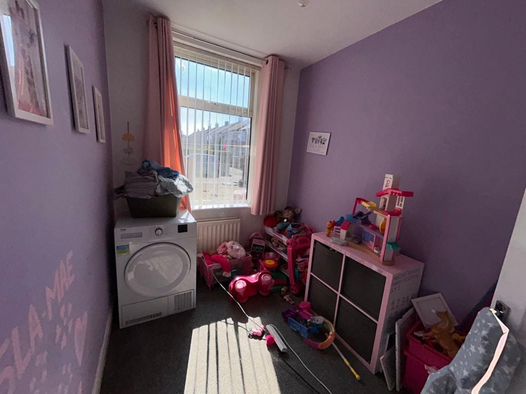 Property image 10 of 11