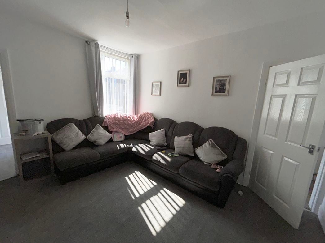 Property image 2 of 11