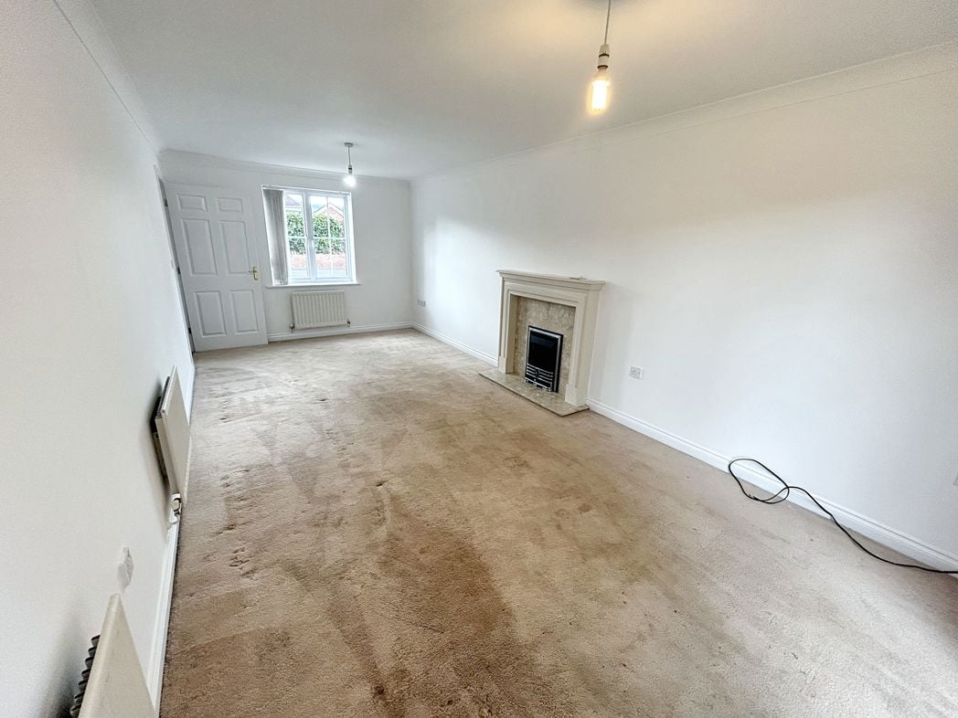Property image 2 of 15