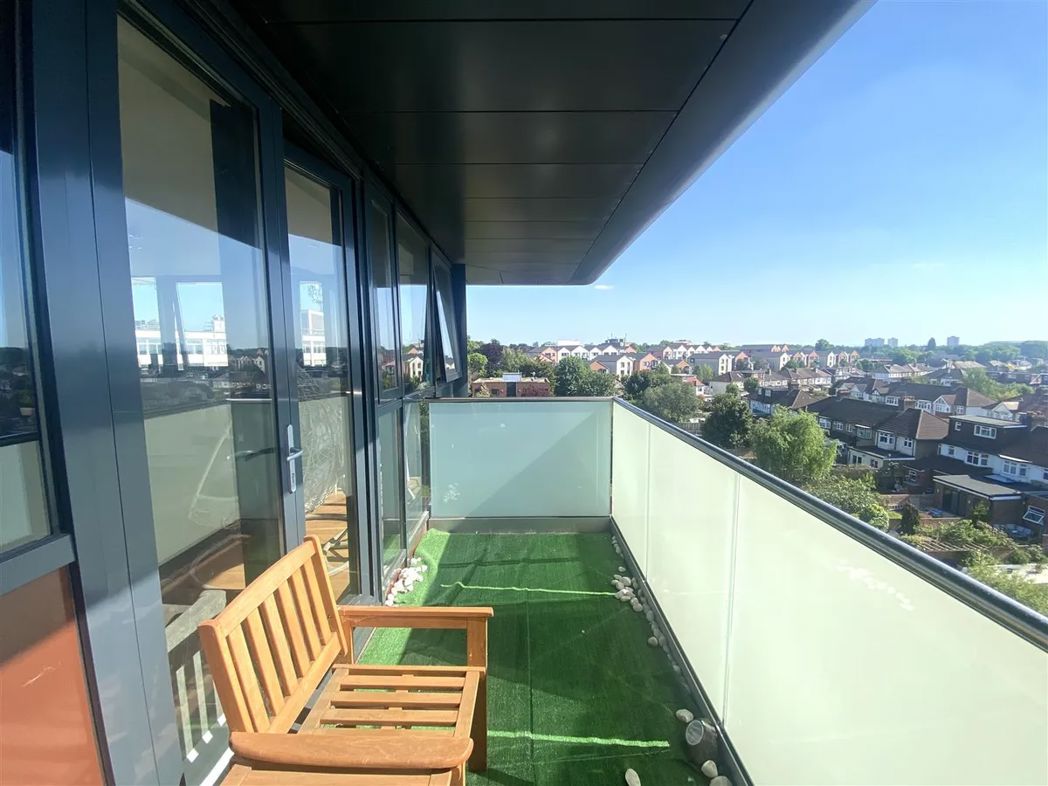 Property image 10 of 10