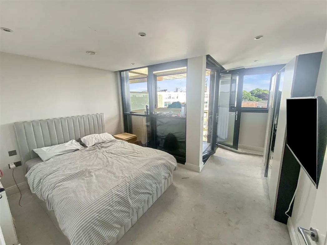 Property image 9 of 10