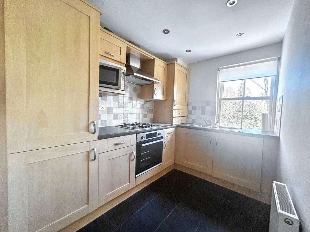 Property image 2 of 10