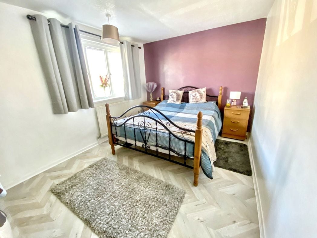 Property image 12 of 20