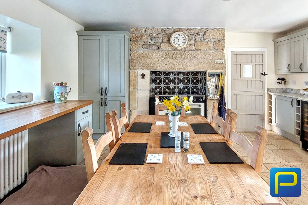 Property image 9 of 33