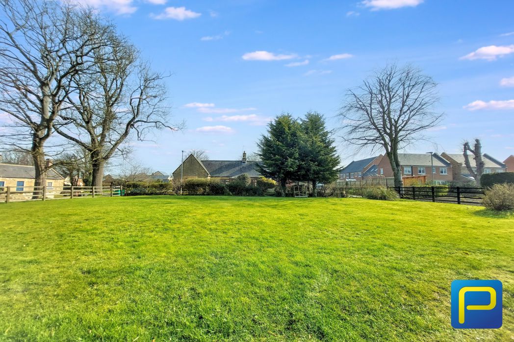 Property image 5 of 33