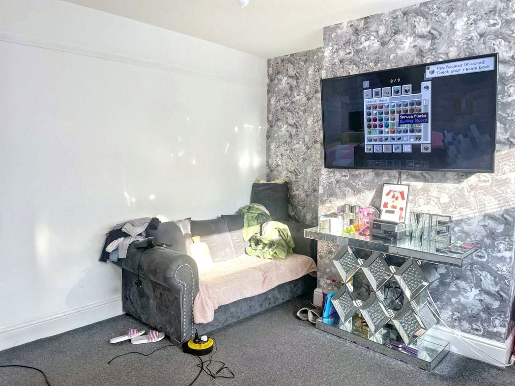 Property image 4 of 12