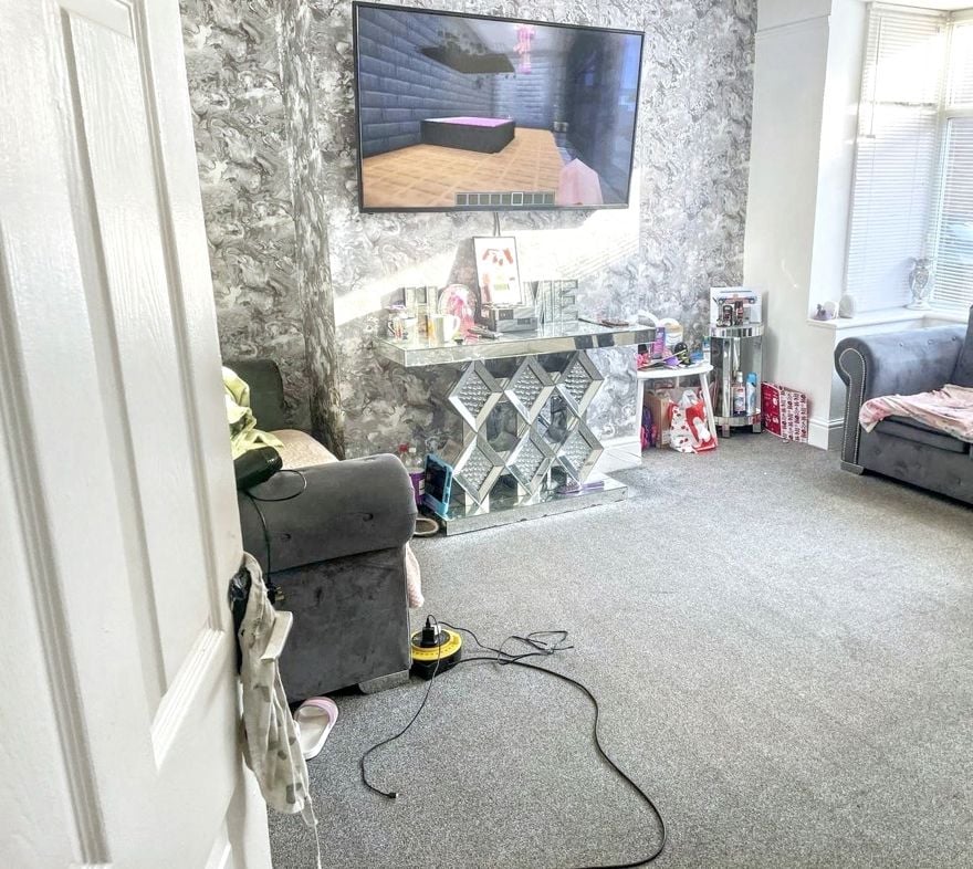 Property image 3 of 12