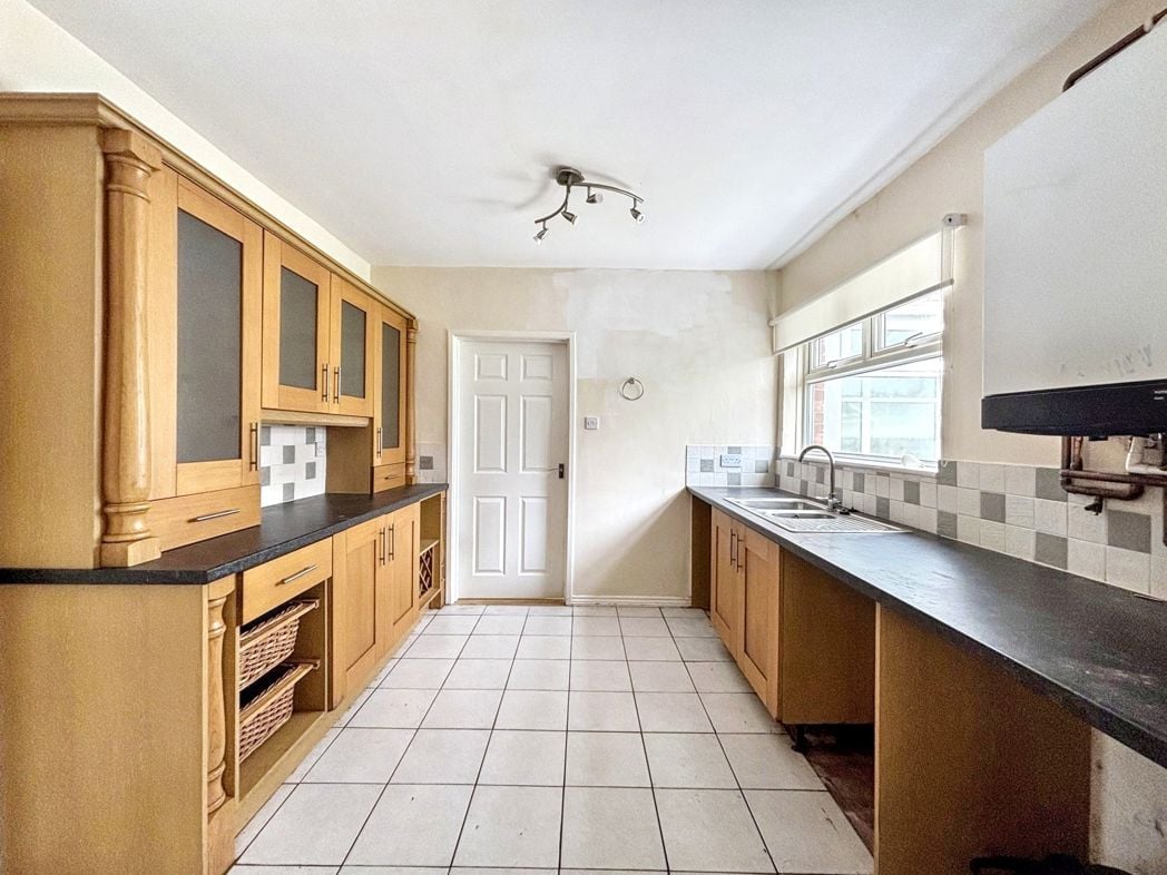 Property image 3 of 15