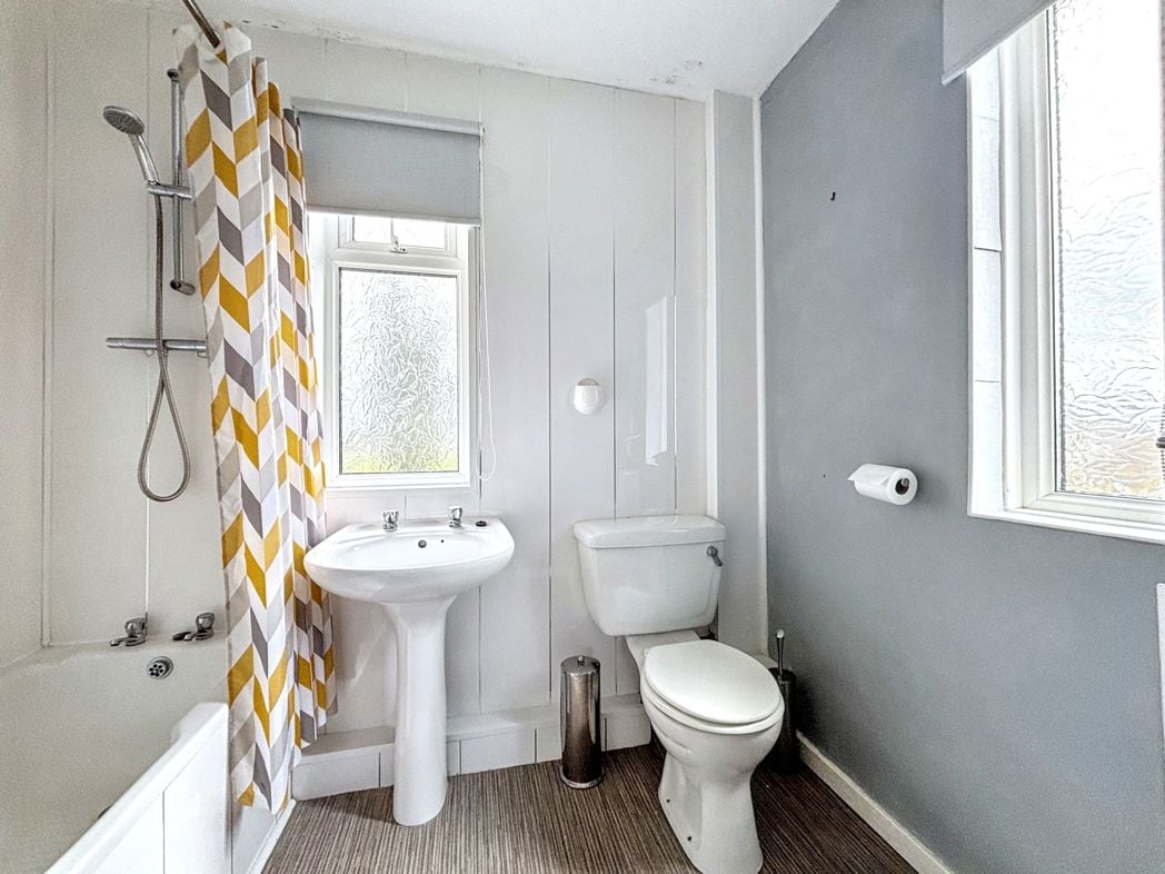 Property image 12 of 15