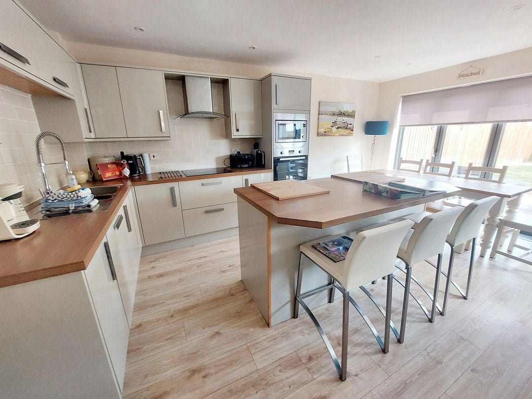 Property image 7 of 30